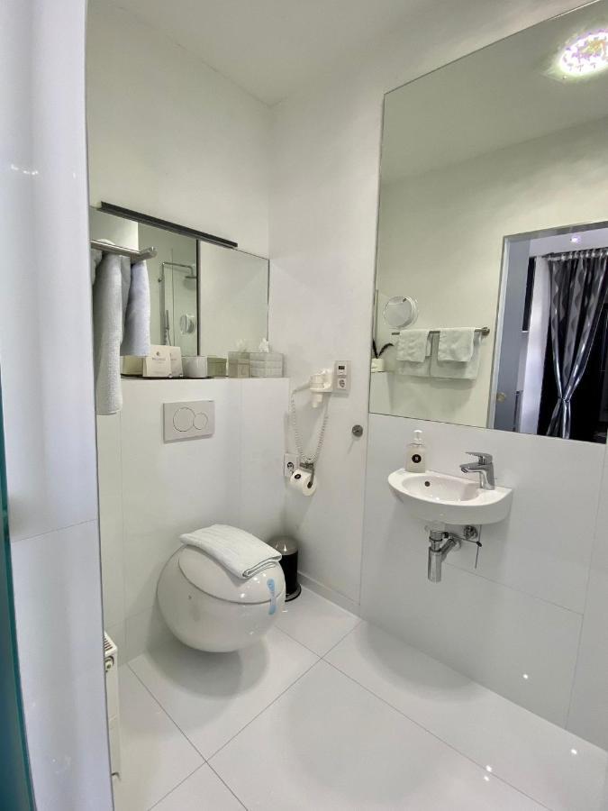 Büttgen Boe21 Luxusappartement מראה חיצוני תמונה